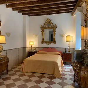 Luxury In San Marco With Canal View Apartment
